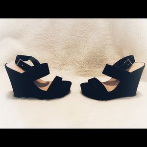 F21 Faux Suede Black Platform Wedge Sandal